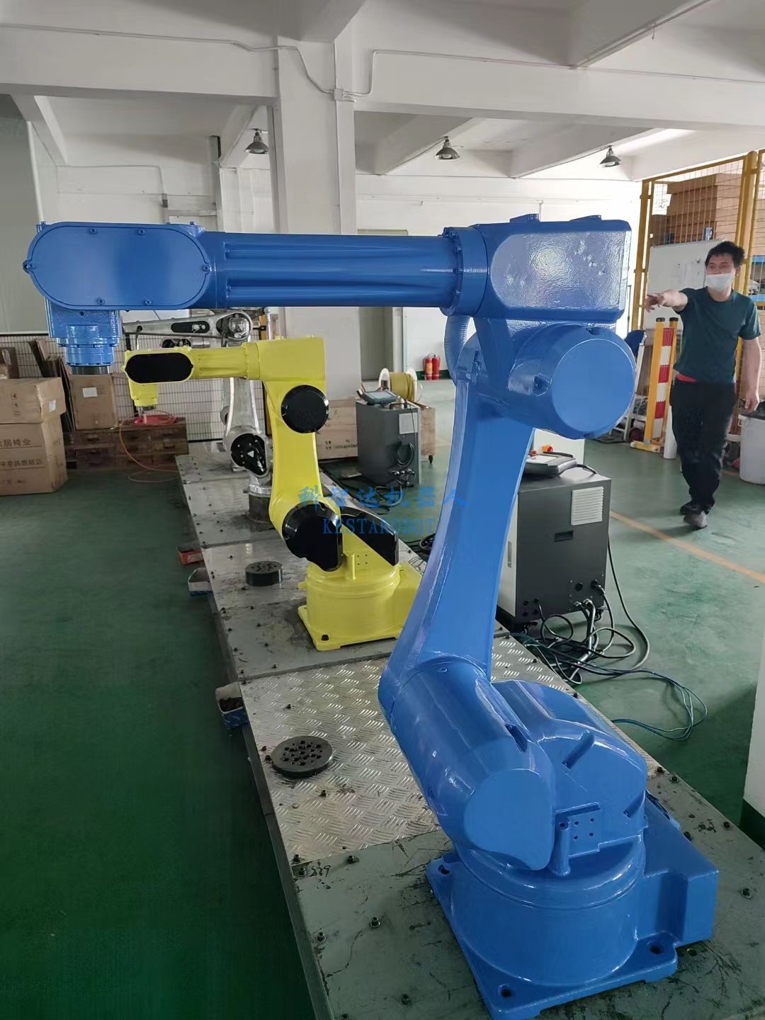 六軸機器人批量生產(chǎn)中(圖1) 六軸機器人批量生產(chǎn)中(圖1)